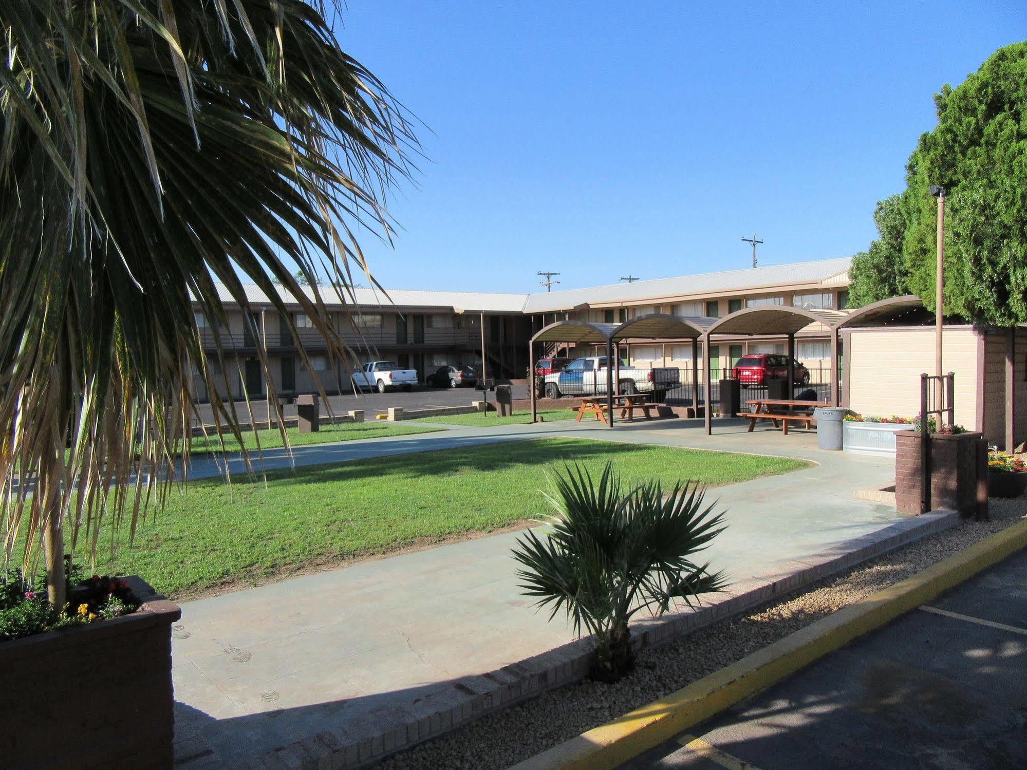 El Patio Inn San Angelo Exterior photo
